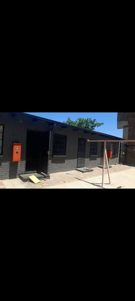 Looking for a clean and safe room to rent?wel  in Kempton Park