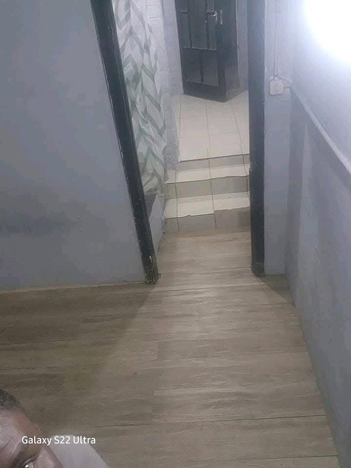 Self contained room (toilet and shower) avail  in Oakdene