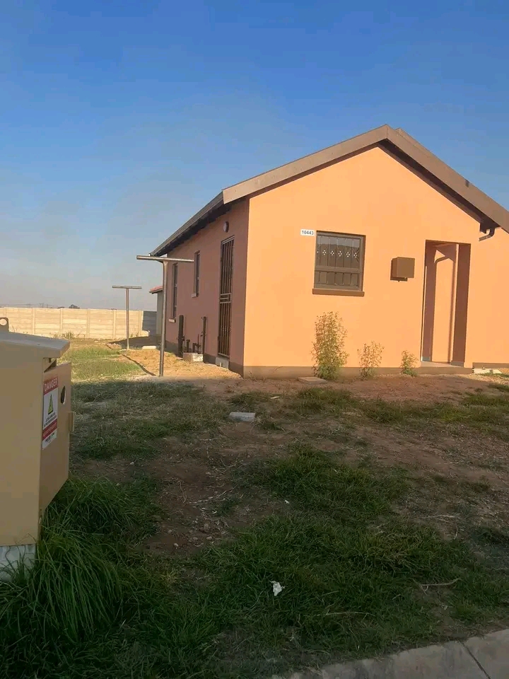 🎉🎉newly built house available for renta  in Windmill Park