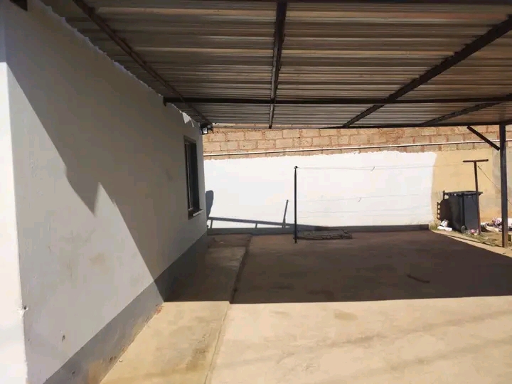 3 bedroom house available for rental at ext 2  in Protea Glen