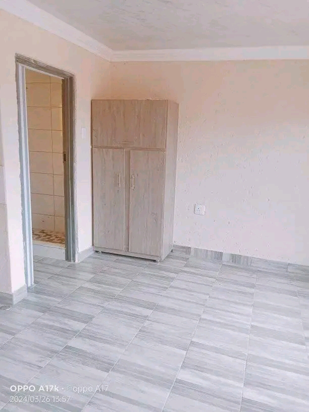 Rooms to rent in ext 12
available immediatel  in Soshanguve
