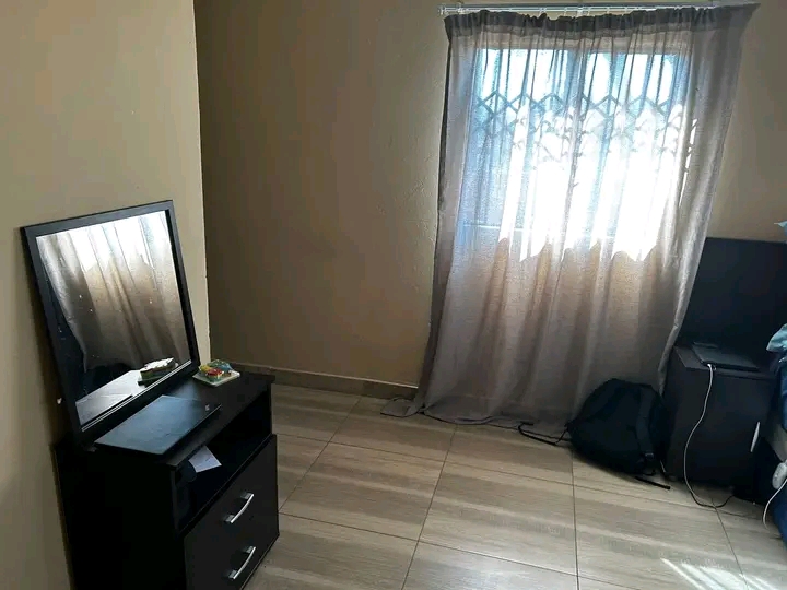 📍rental  strydom street 
1 bedroom cottag  in Norkem Park