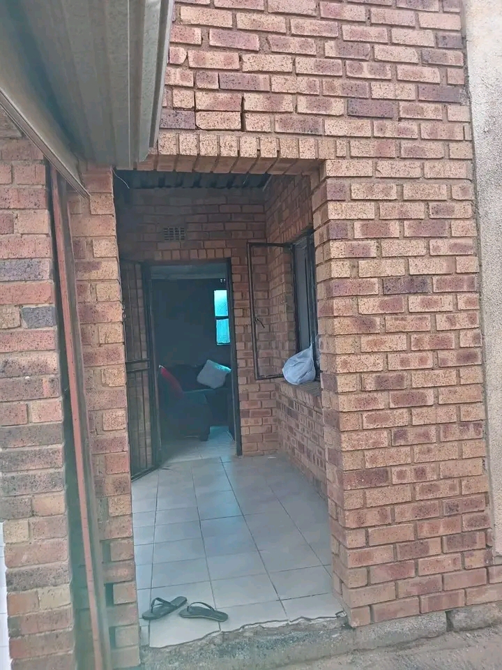 3500 2 bedroom house to rent immediately
300  in Snake Park