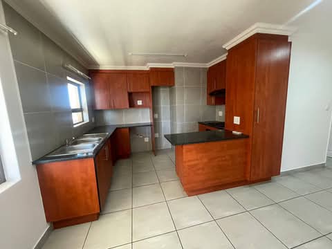 2 x 2 bed 1 bathroom 
pre paid water 
pre p  in Edenvale