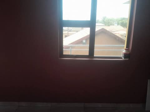 Room available for rental @ extension 9
rent  in Protea Glen