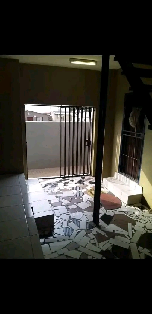 Room to rent in leboeng ext5 for r1500 rental  in Tembisa