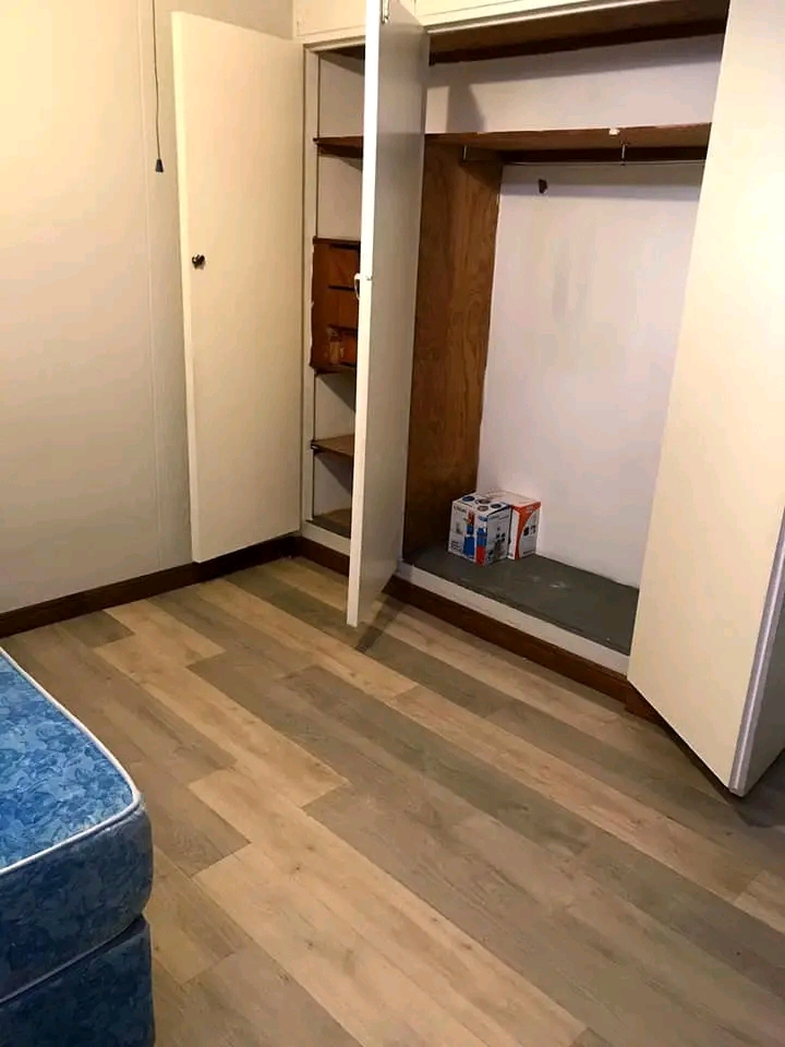 Standard room available to rent

r2400 sing  in Sunnyside