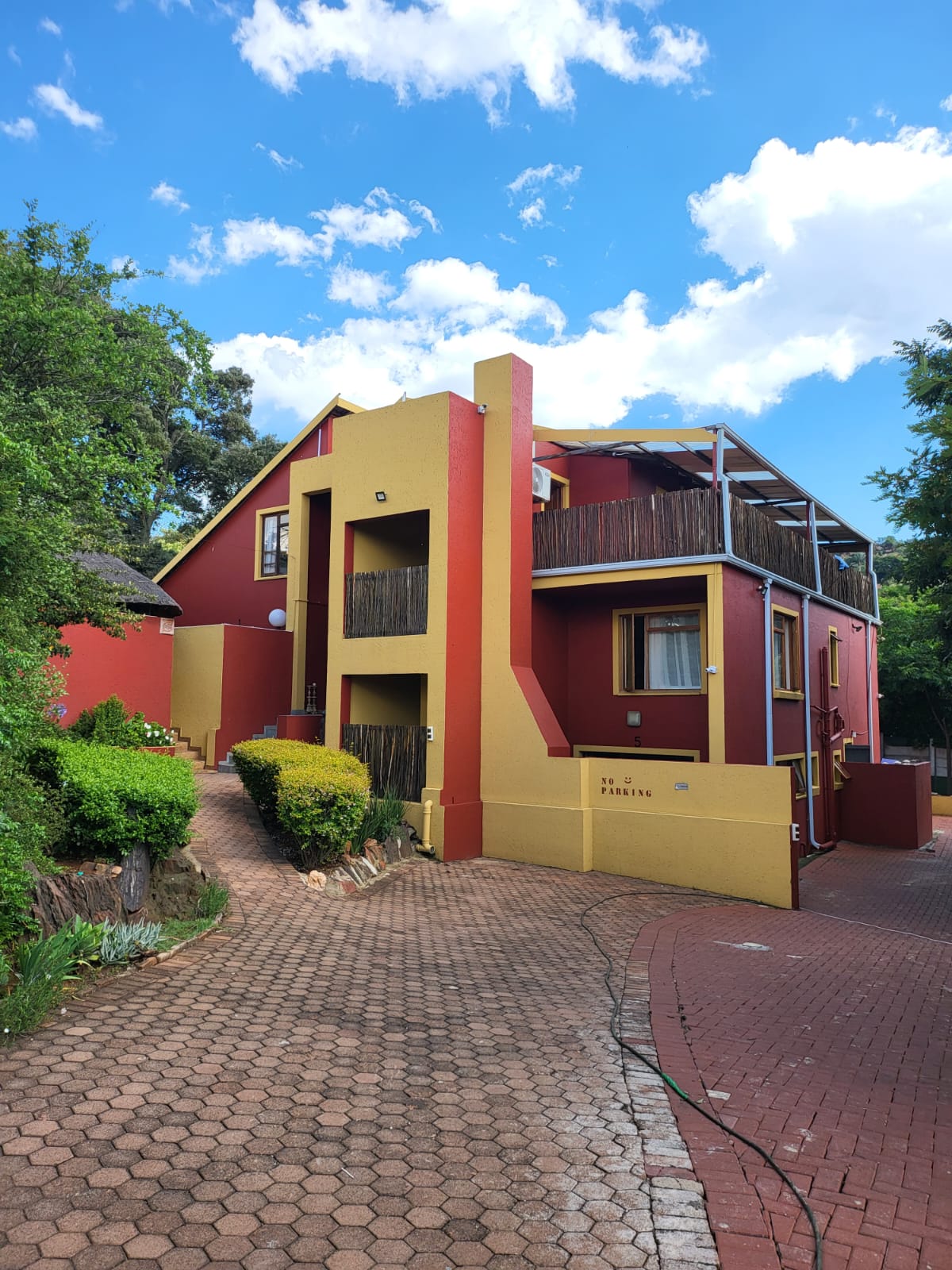 50 galena affordable luxury - short term self  in Roodepoort