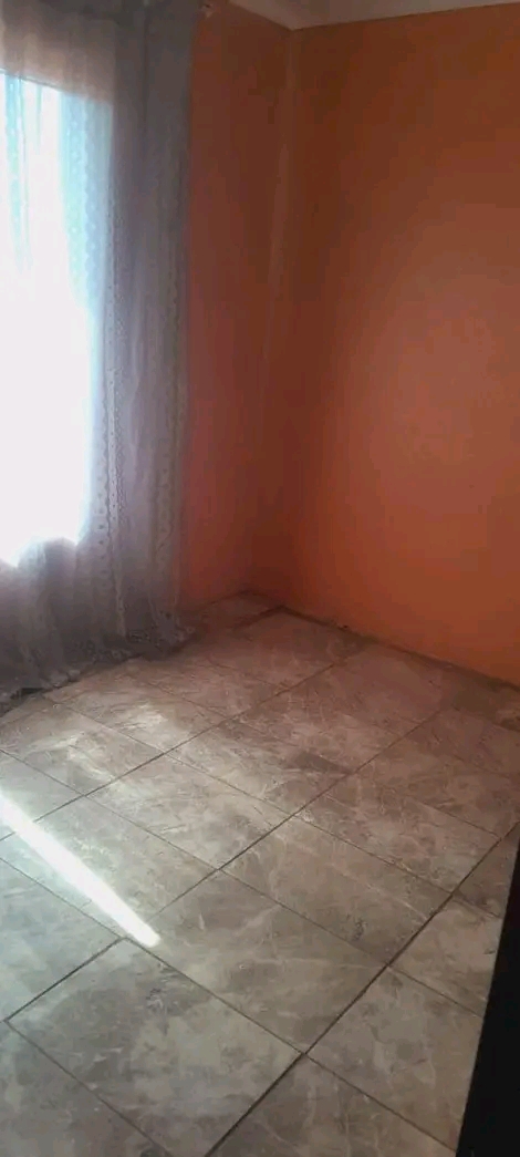2 bedroom house available for immediate occup  in Protea Glen