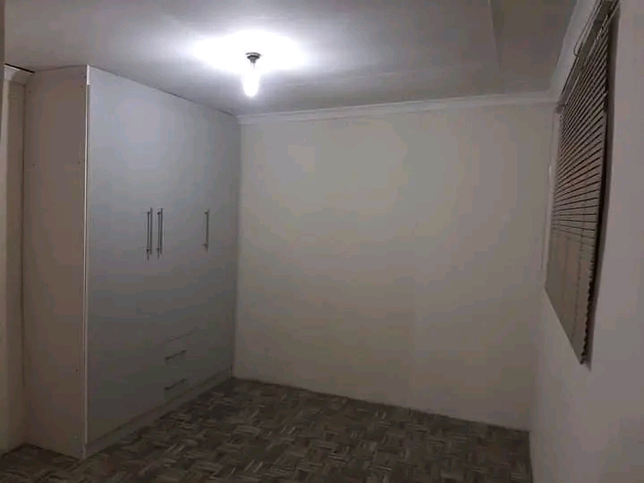 Bachelor to rent available at moedi tembisa
  in Tembisa