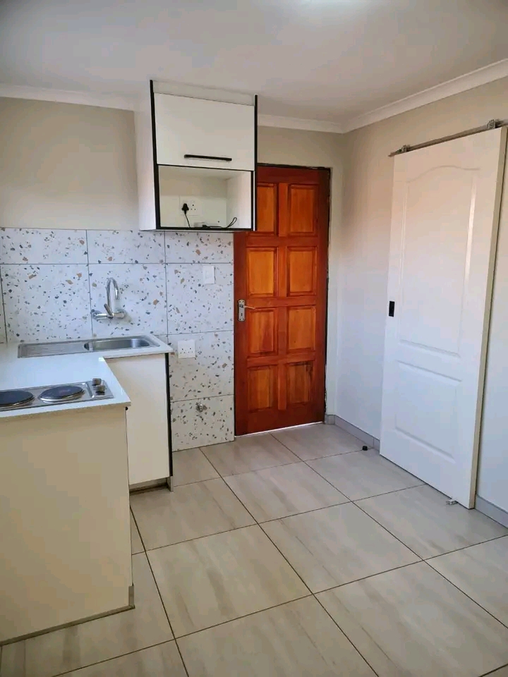 New built 1 bedroom cottage, available immedi  in Vosloorus