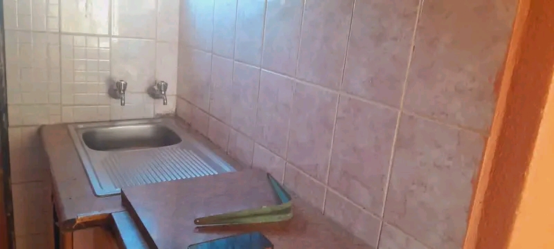 2 bedroom house available for immediate occup  in Protea Glen