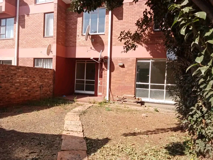 Apartment to let
1 bedroom
r5000p/m
includ  in Malvern