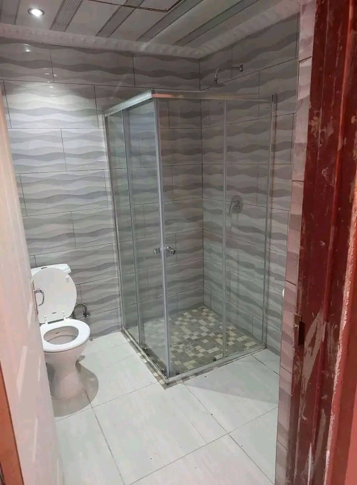 Bachelor room available from month end @ ext   in Naturena
