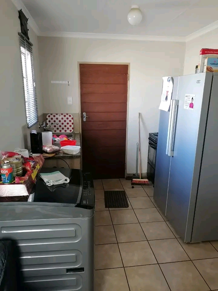 A 3 bedroom house available for rental
- ful  in Sky City