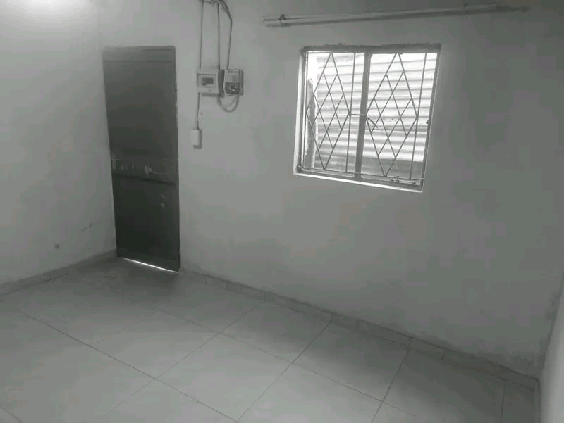 A spacious room available!!

*location: swa  in Ivory Park
