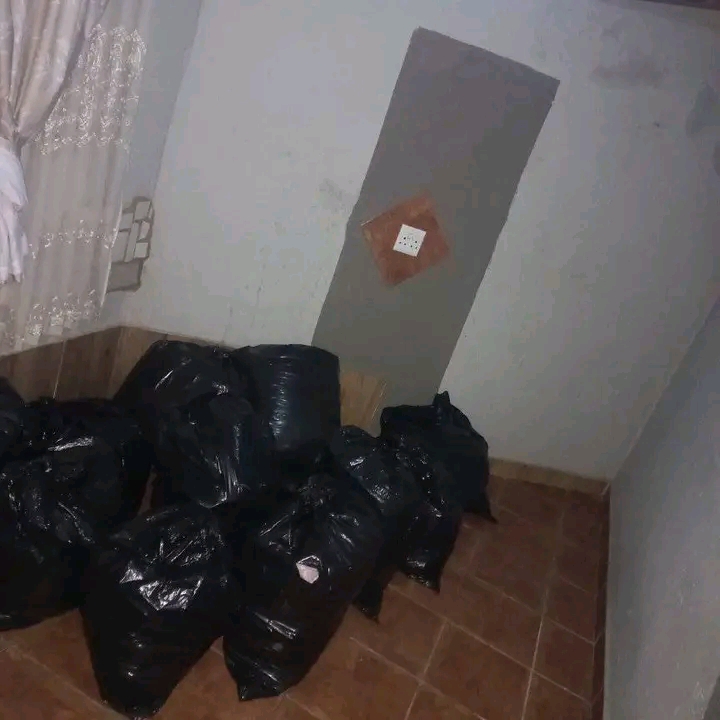 Room to rent available in east ext5 not far f  in Mamelodi