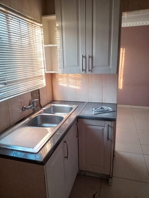 3 bedrooms house with a fitted kitchenette, f  in Birch Acres