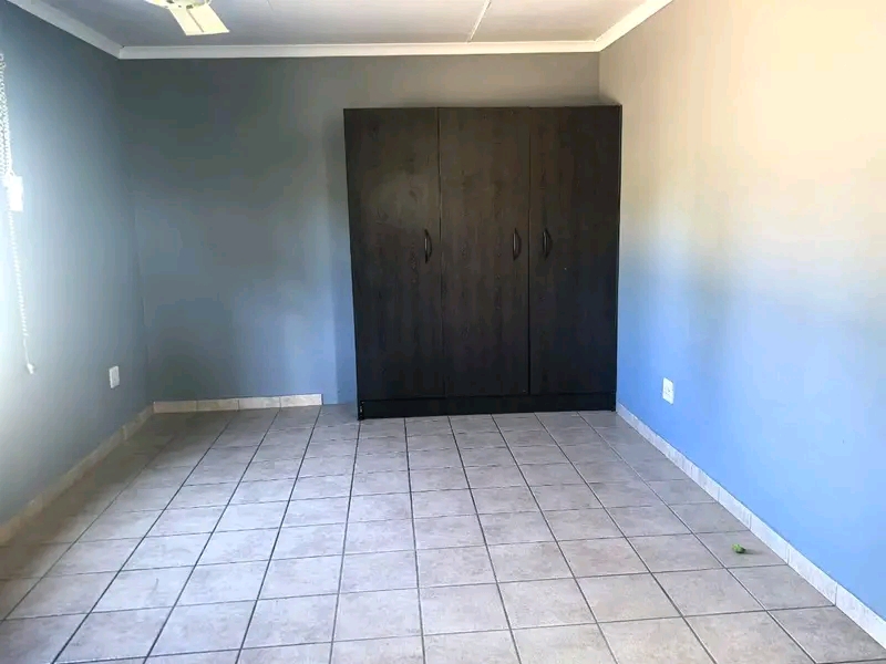 Cottage available for rental on the 1st of ma  in Randburg