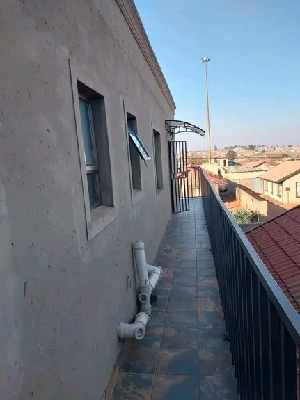1bedroom with ensuite bachelor apartment is a  in Doornkop
