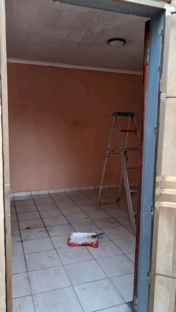 Room available in braamfischer phase 2 rent 1  in Braamfischer