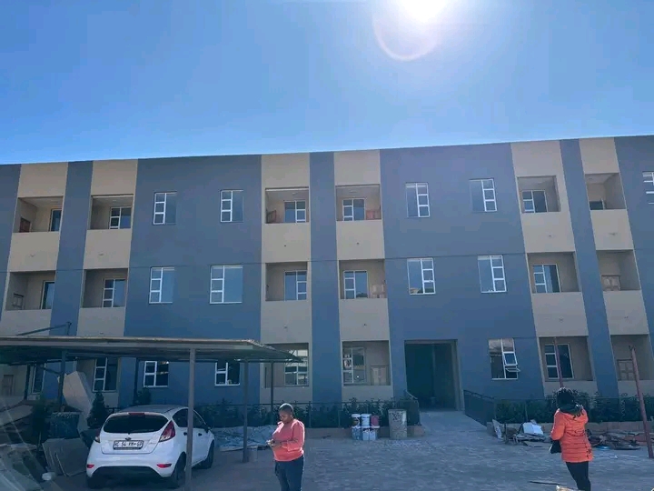 For nice and clean 1 bedroom flats. twine pla  in Troyeville