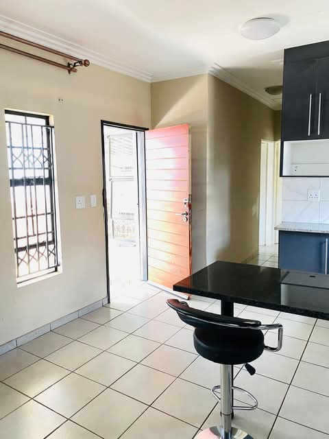 2 bedroom house available for rental new deve  in South Hills