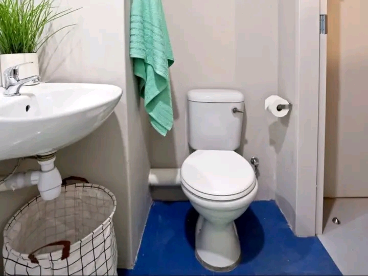 We offer 50% off 1st month rent and deposit   in Doornfontein