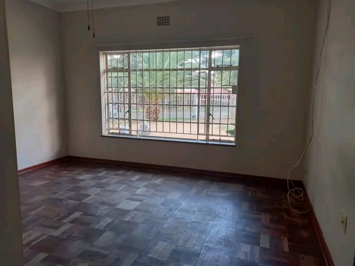 A spacious 3 bedroom stand alone house  💯   in Kempton Park