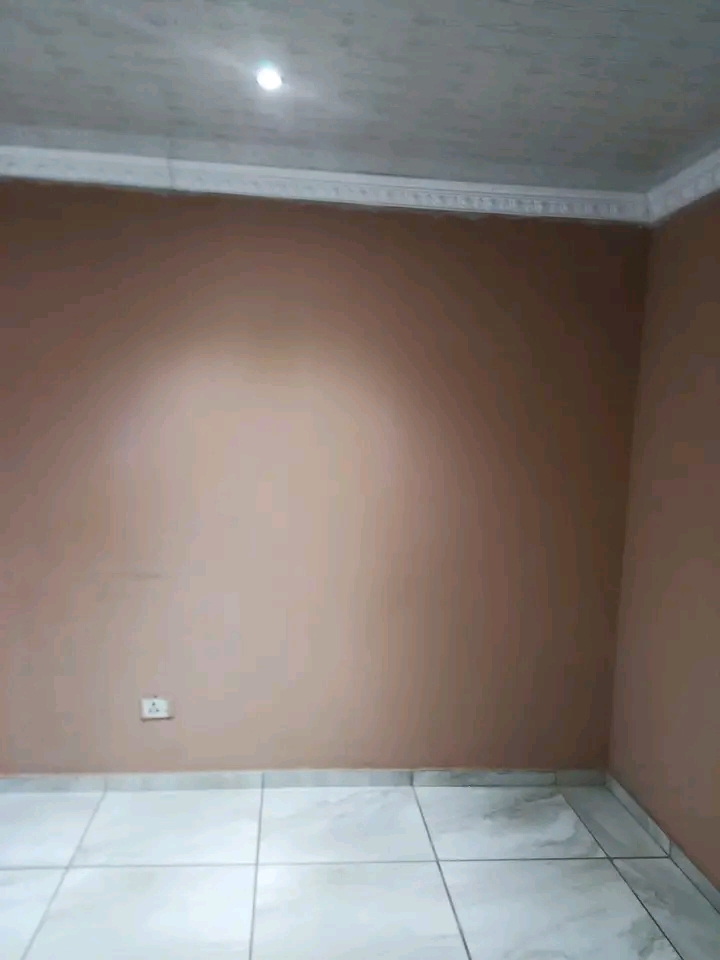Beautiful 2 bedroom spacious apartment around  in Midrand