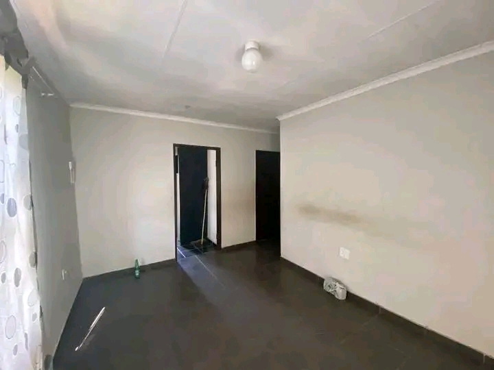 Stand alone house to rent
3 bedroom house av  in Clayville
