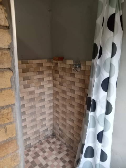 Apartment available at ext 25 going for r2500  in Vosloorus