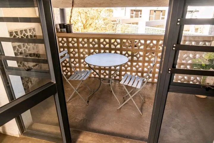 Maboneng furnished bachelor apartments availa  in Maboneng
