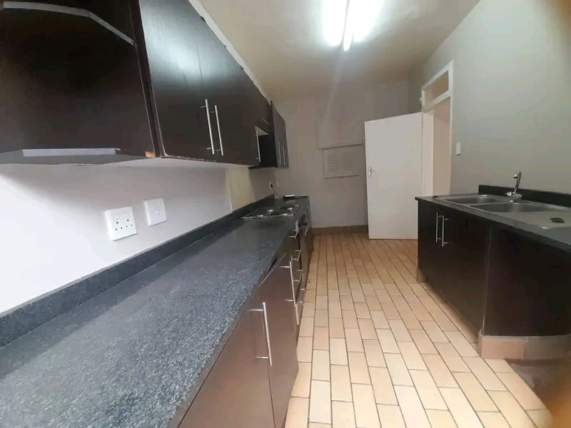 Room available move in 1st of march 
monthly  in Sandton