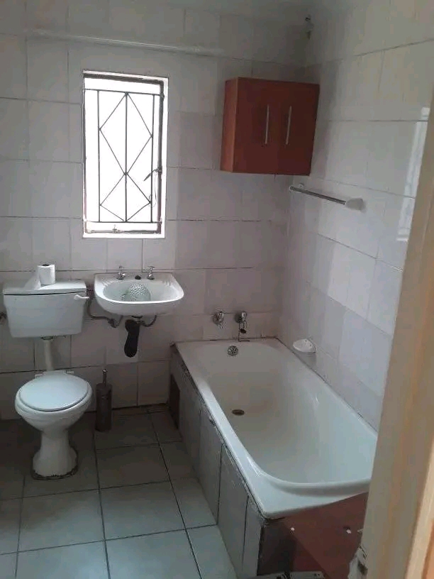 One bedroom en-suite to let - ext 16

r2 90  in Protea Glen