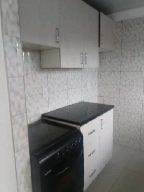 2bedroom available to rent in ext11 for r4500  in Protea Glen