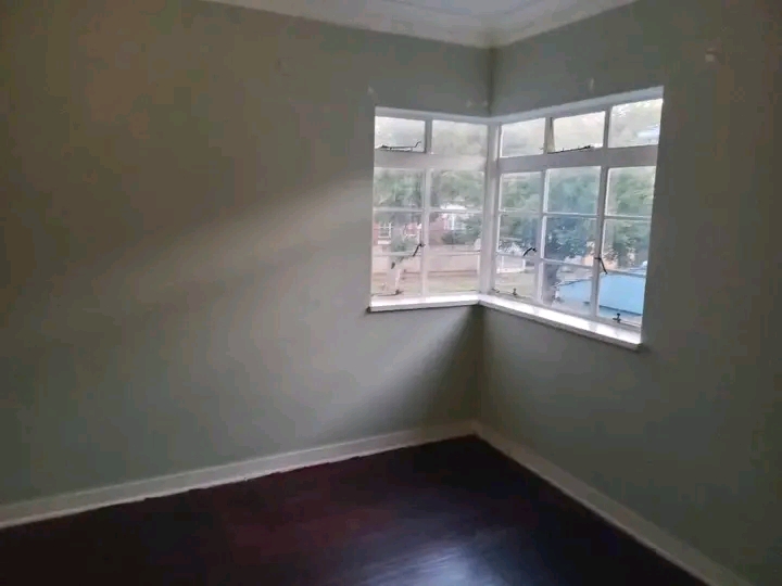 A beautiful and clean 2 bedroom in my apartme  in Turffontein