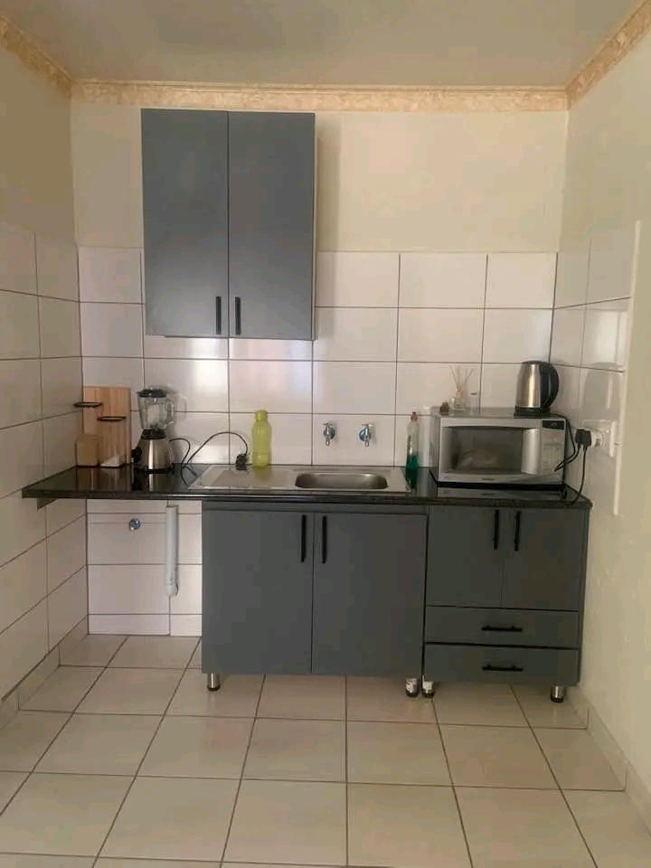 Bachelor room available from tomorrow 
depos  in Norkem Park