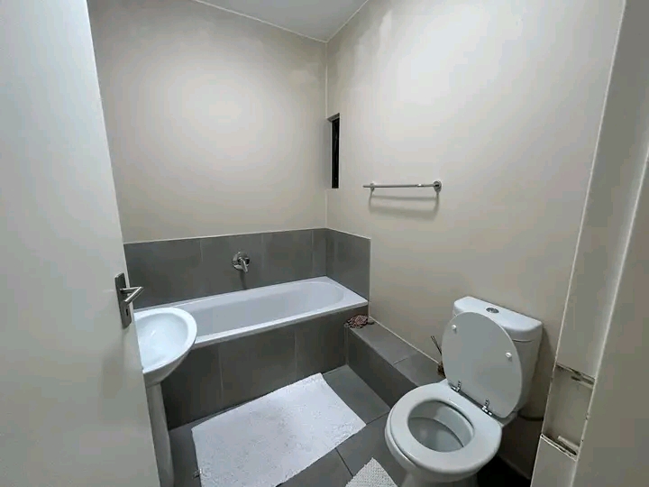 Modern 2 bedroom 2 bathroom apartment availab  in Midrand