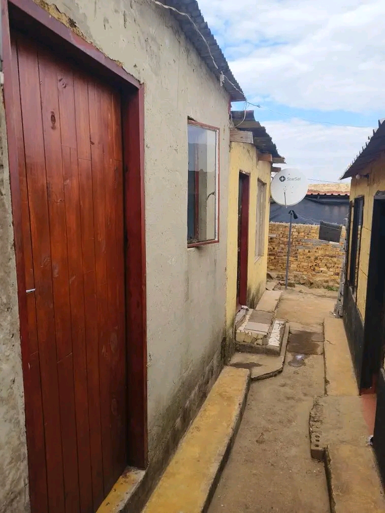 Room available at white house site r750 rent   in Freedom Park