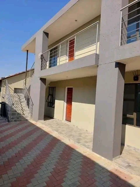 🏡 bachelor room to rent in ext 11, soweto   in Protea Glen