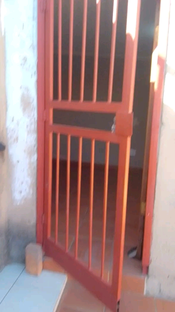 2 room zozo at orlando east opposite diepkloo  in Diepkloof