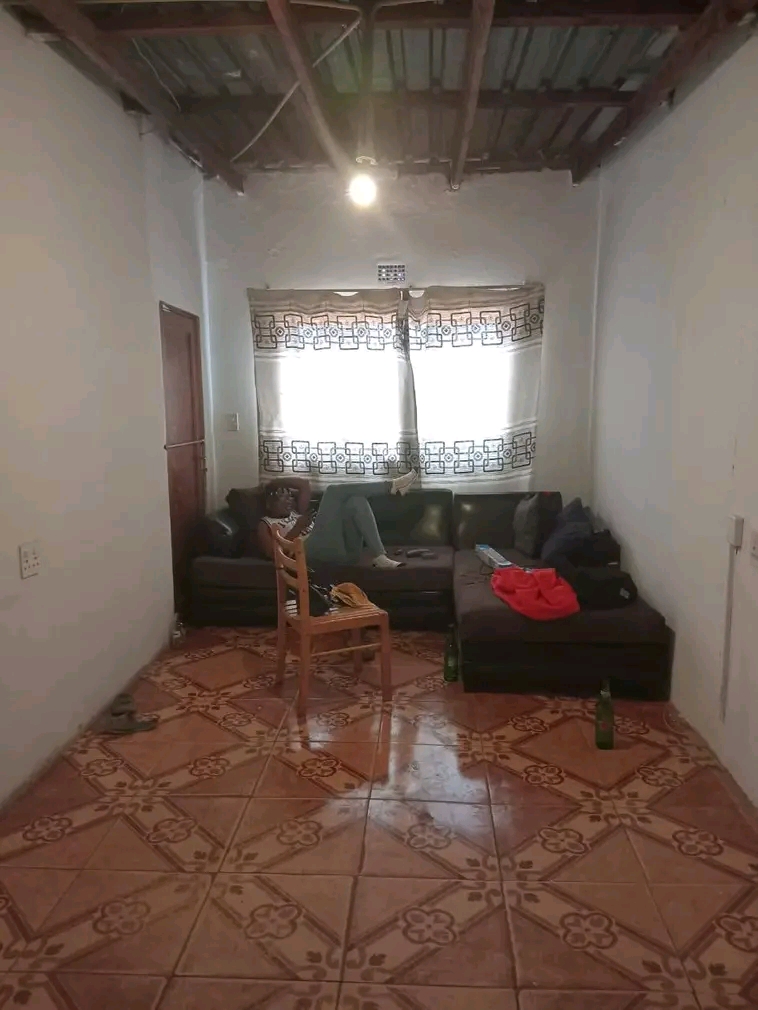 2 bedroom house available in ivory 2 near the  in Ivory Park