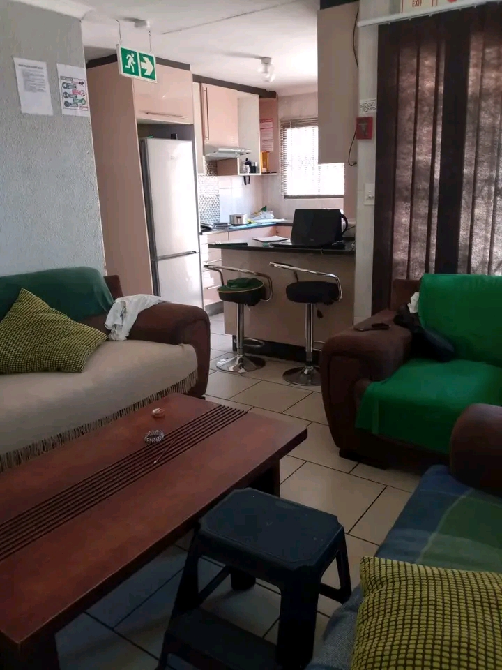Property available for rental
area : soweto  in Pimville