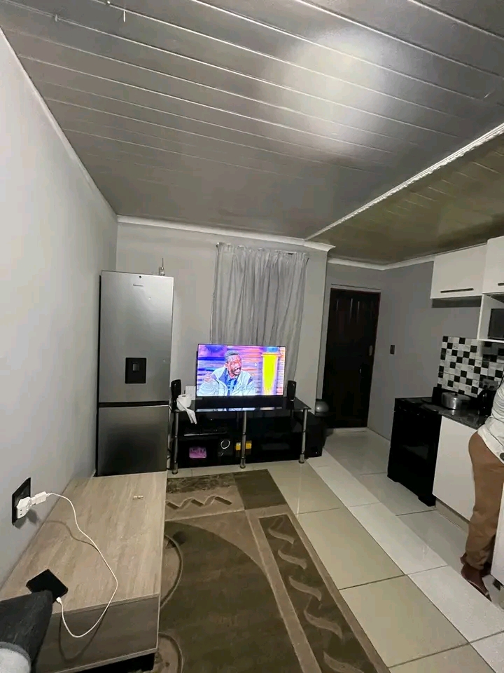 Open-plan cottage for rent

**location:** b  in Birch Acres