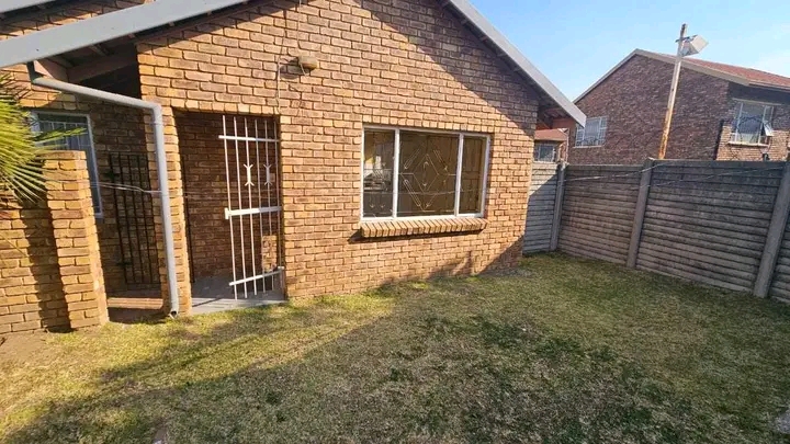 A 2 fitted bedroom house complex coming with   in Kempton Park