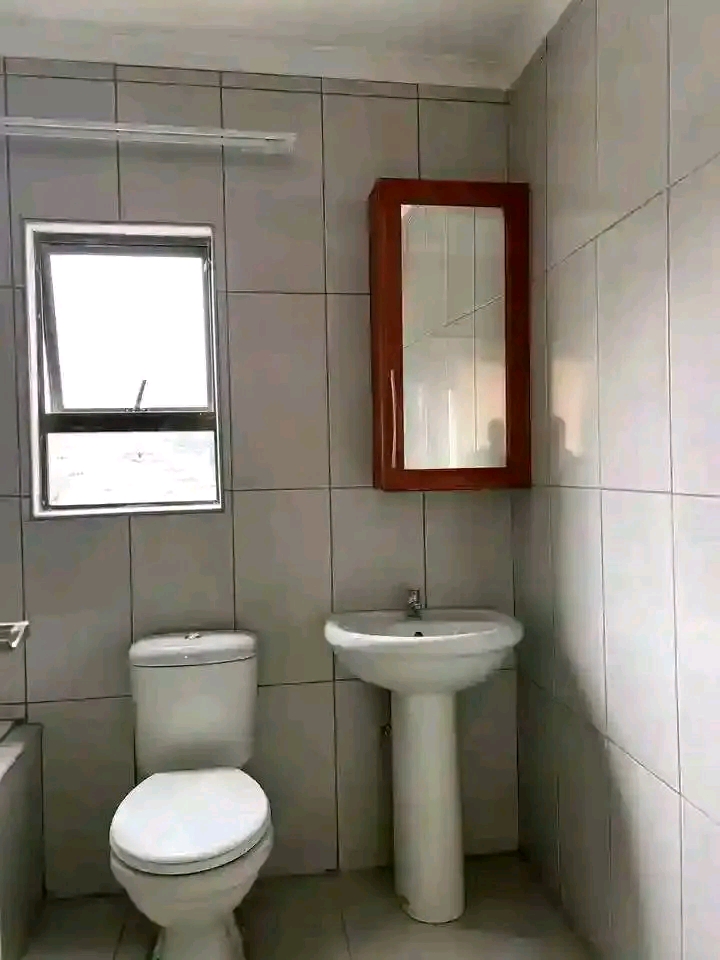 Good day 
a bachelor room to let available n  in Protea Glen