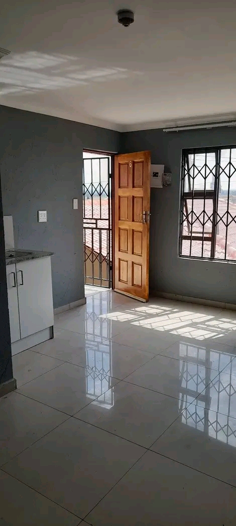 Room available for rental at ext20 
* shower  in Protea Glen