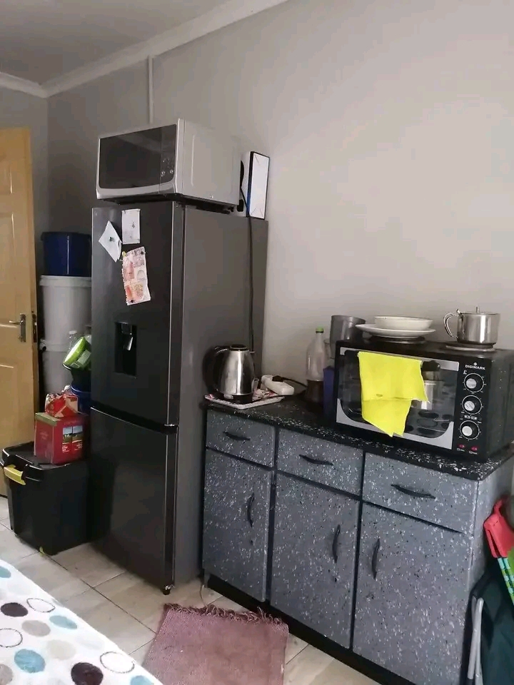 Bachelor room available for rental at maphang  in Katlehong