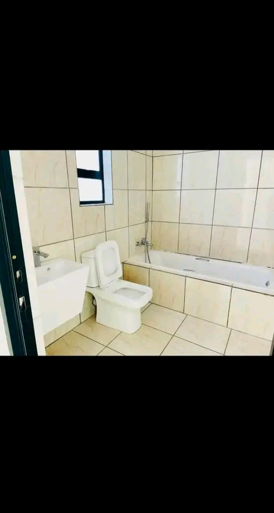 Neat and spacious one bedroom cottage is avai  in Kempton Park